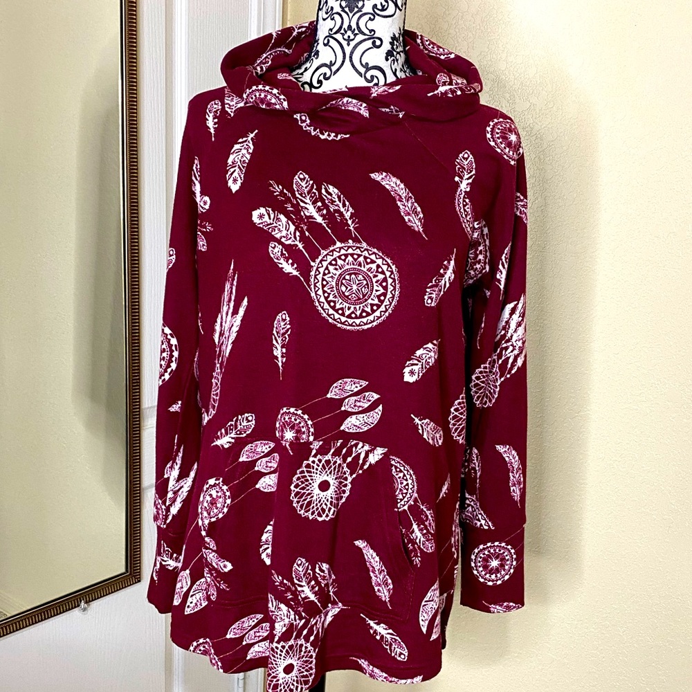 LuLaRoe wine dream catcher amber hooded T-shirt